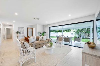 Modern Coastal Home all within walking distance to the heart of Broadbeach