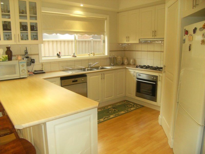 5 Calthorpe Green, Caroline Springs - Thumbnail 3