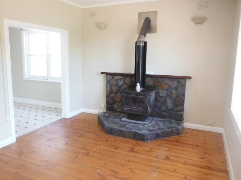 9 Church Street PORT MACDONNELL SA, Port Macdonnell - Thumbnail 5