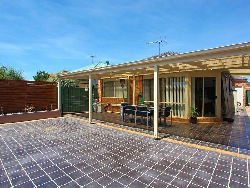 27 William Circuit, Caroline Springs - Thumbnail 7
