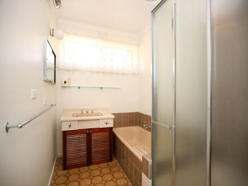 6 Martin Court, Seaholme - Thumbnail 6