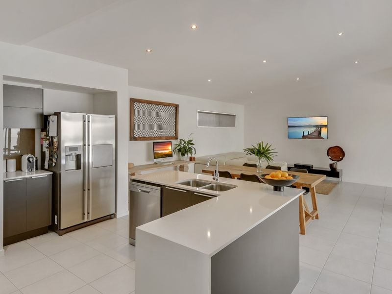 20 Doral Drive Peregian Springs QLD, Peregian Springs - Thumbnail 3