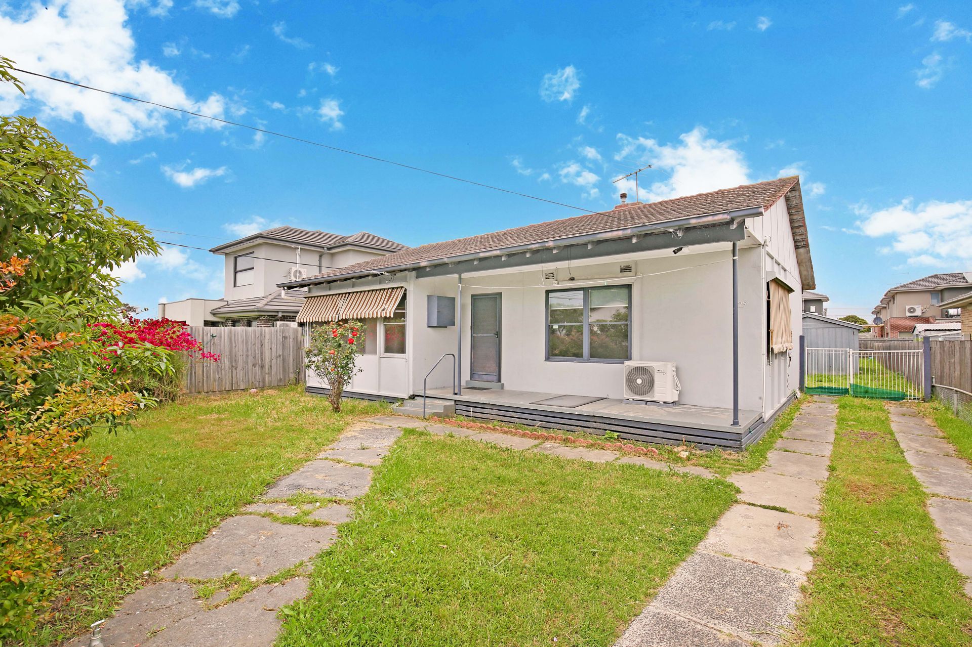 3 Bedroom Delight!