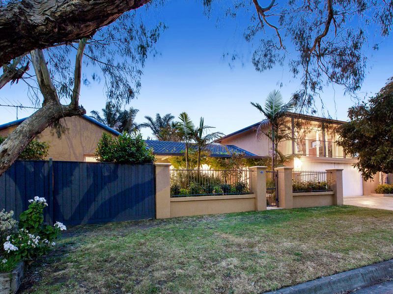 Real Estate For Sale 13 Gleneagles Avenue Mornington , VIC