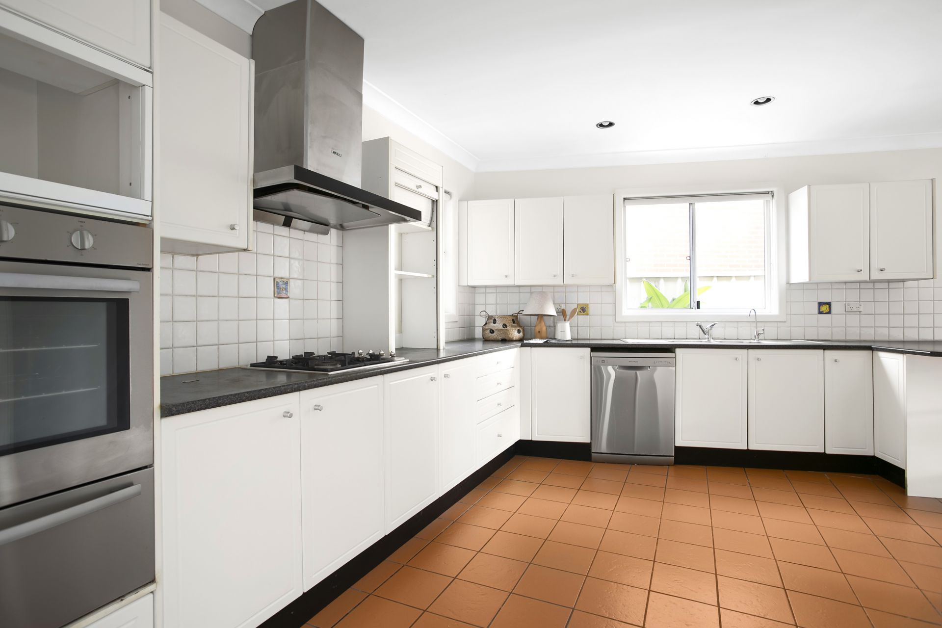11 Warumbui Avenue, Miranda, Miranda - Thumbnail 4