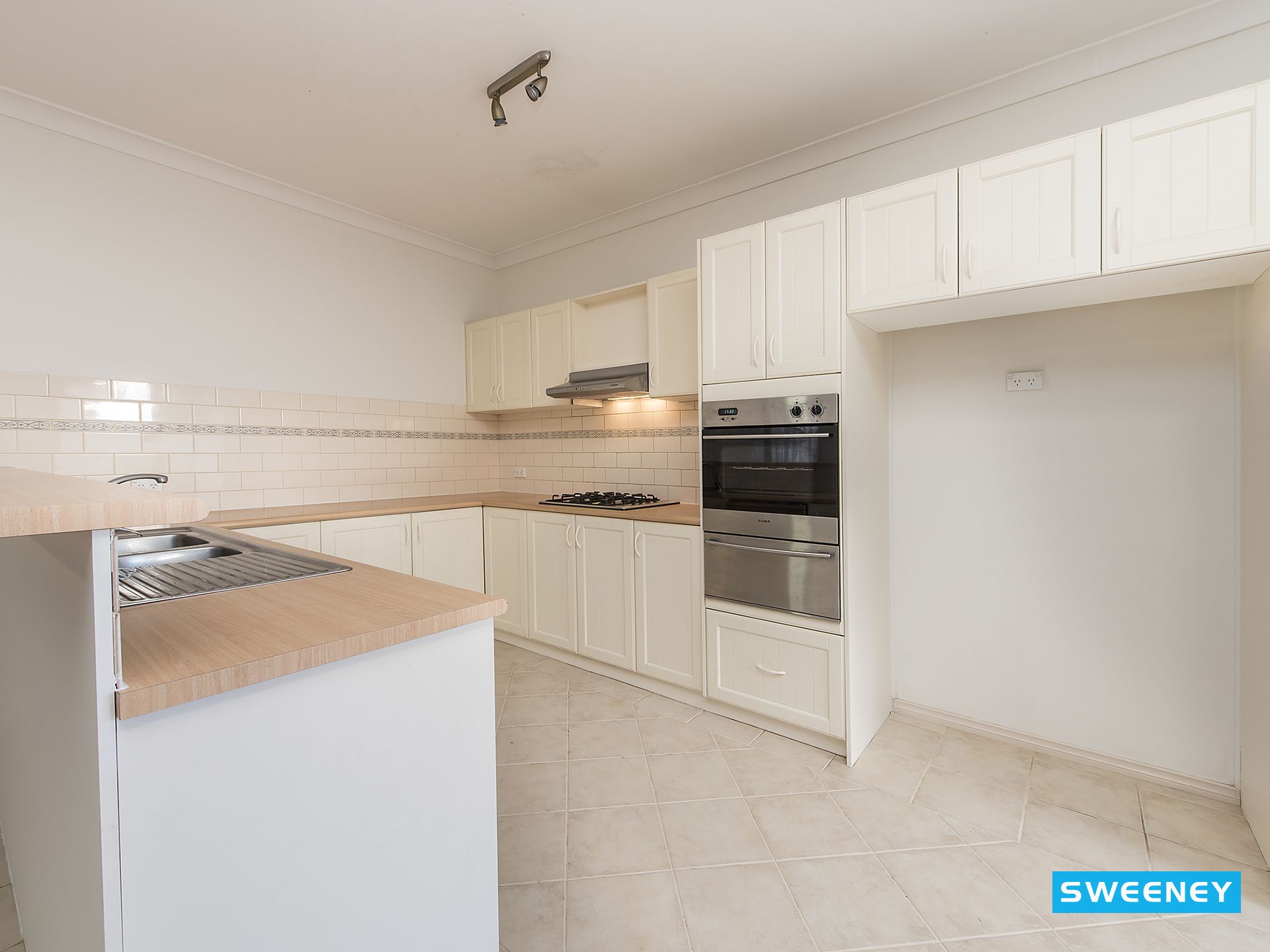 65 St Georges Avenue, Caroline Springs - Thumbnail 3