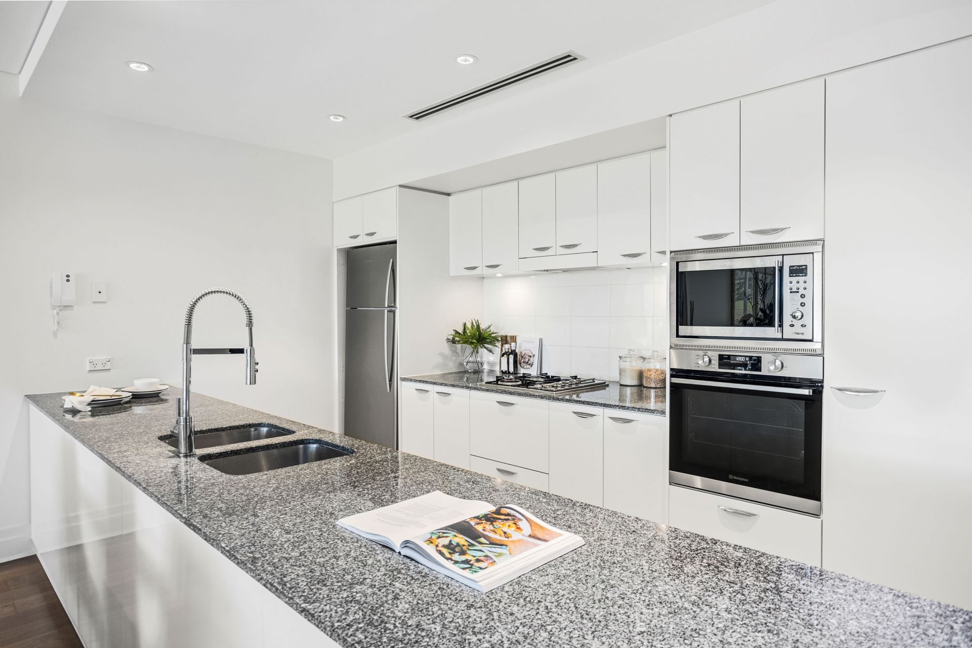 12/4 Admiralty Drive Breakfast Point NSW, Breakfast Point - Thumbnail 5