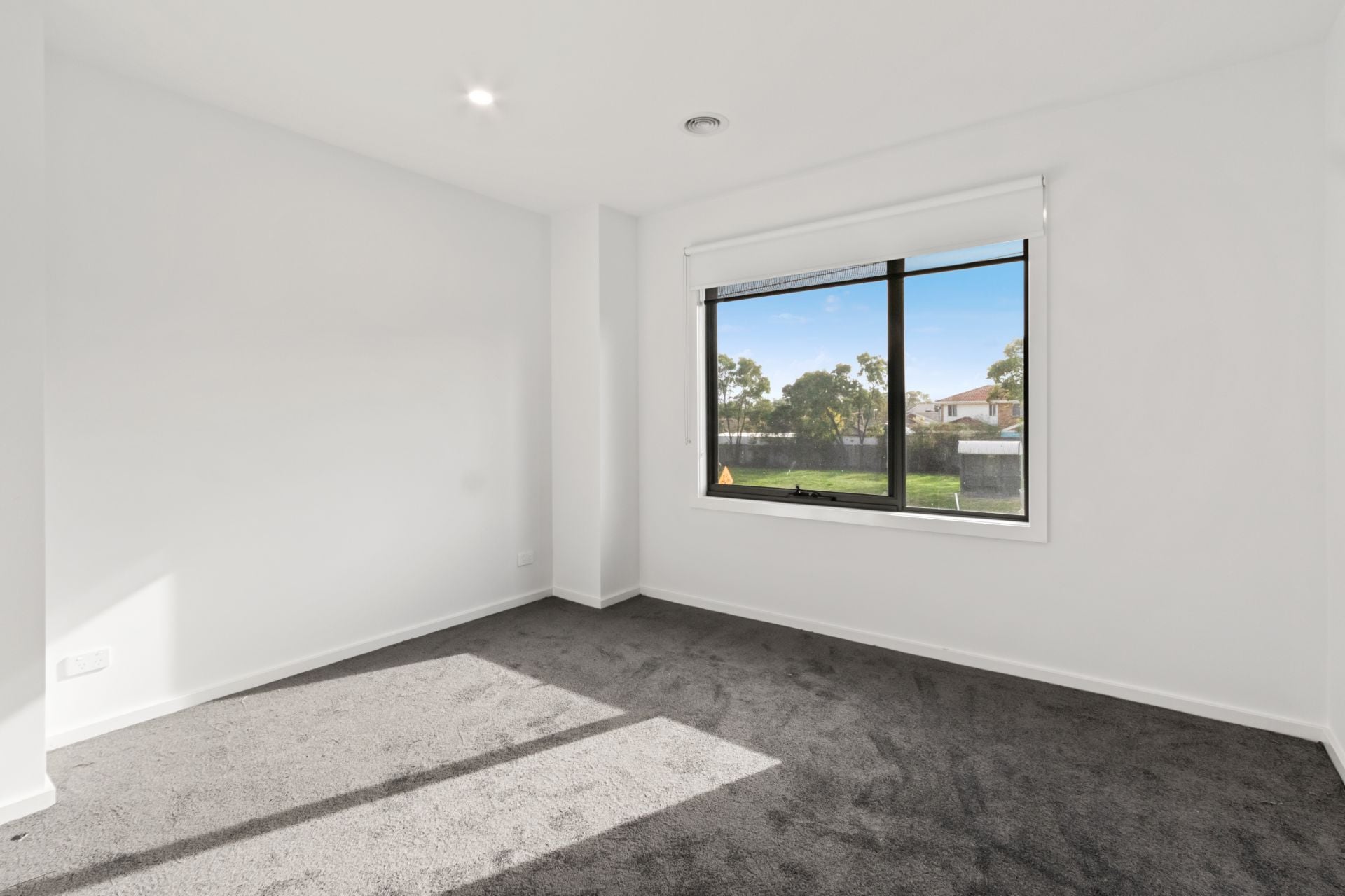 BRAND NEW TOWNHOUSE STYLISH AND MODERN
