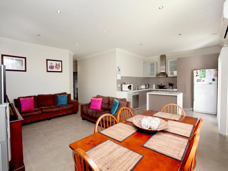 5 Scotsburn Place, Caroline Springs - Thumbnail 6