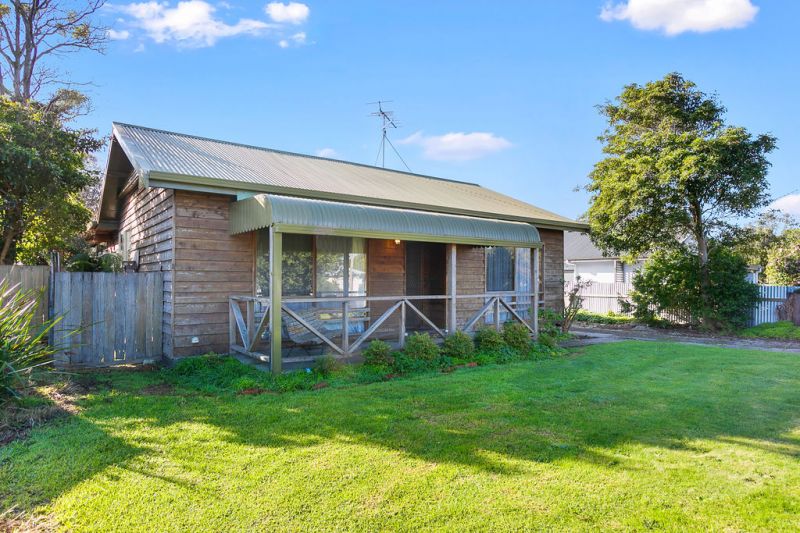 16 Montrose Avenue Apollo Bay VIC, Apollo Bay - Thumbnail 3