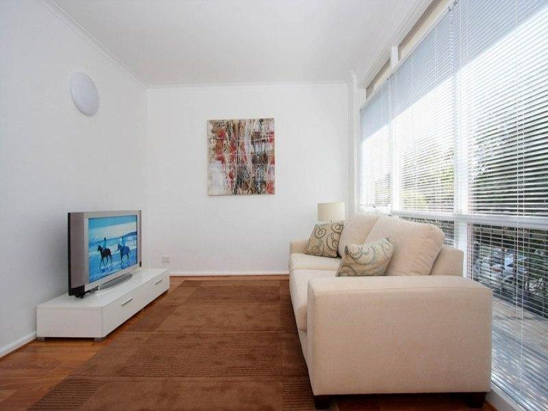 Stunningly Presented & Conveniently Located!