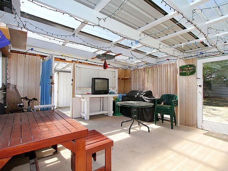 6 MONTH LEASE ON OFFER IN PRIME LOCATION