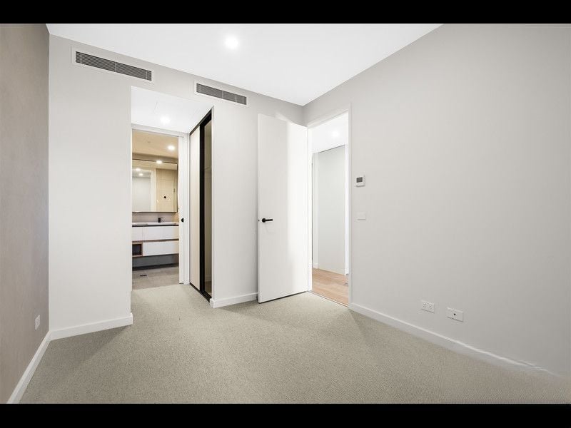 103/26 Warleigh Grove, Brighton - Thumbnail 4