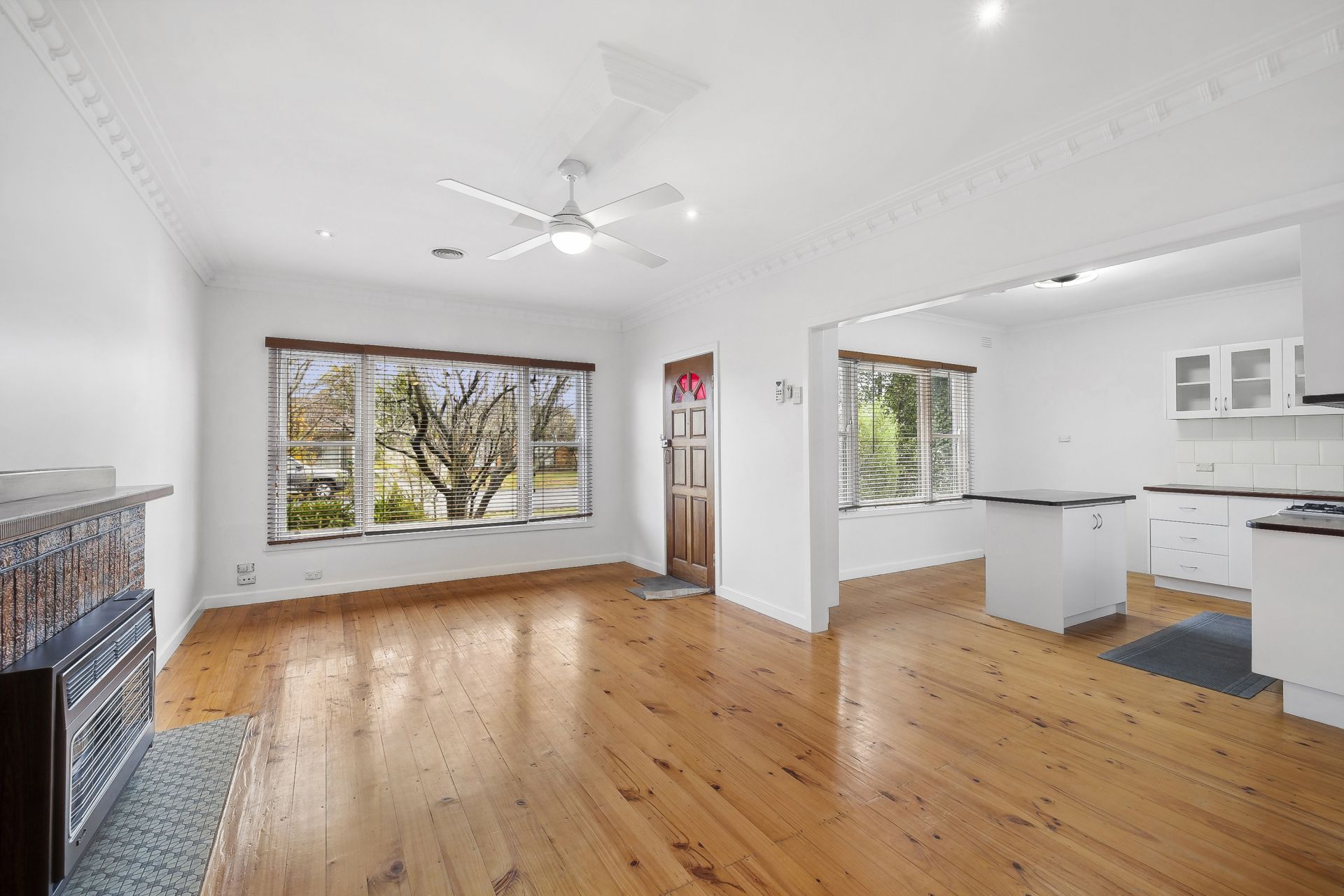 15 Longley Street, Alfredton, Alfredton - Thumbnail 4