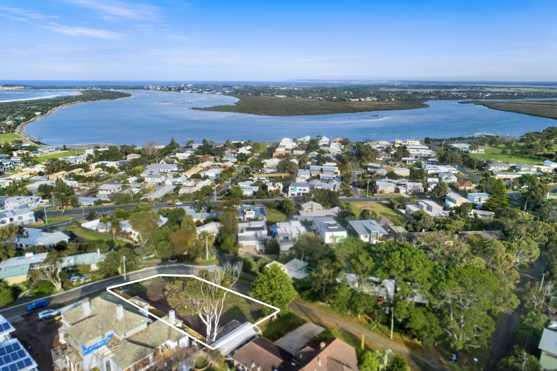1 The Avenue Ocean Grove VIC, Ocean Grove - Thumbnail 4