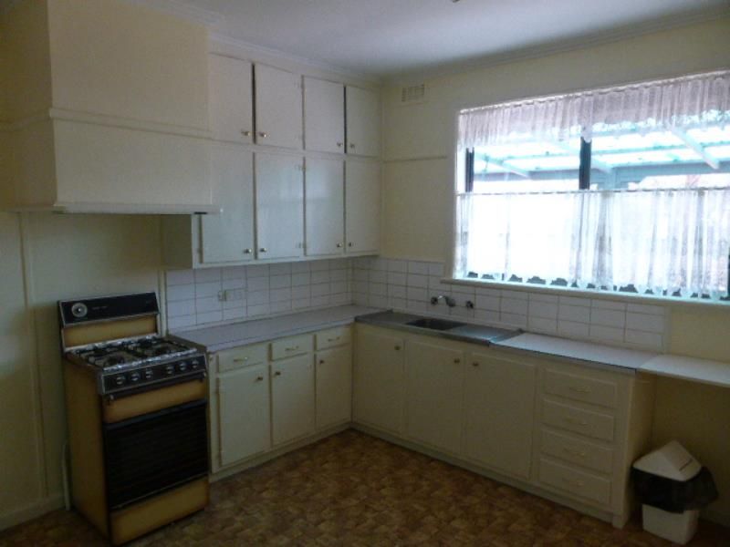 PRICE IS $280-$300 PW- LOOKING FOR A GREAT TENANT!