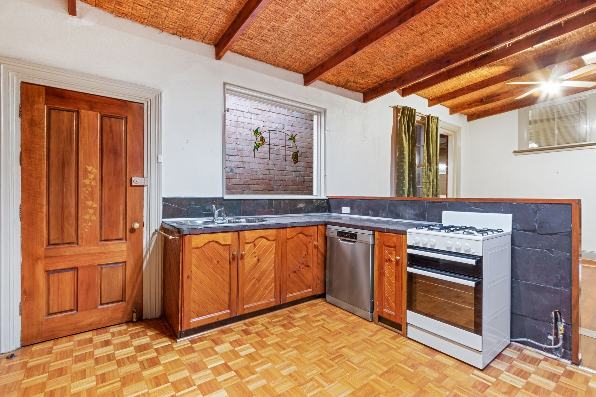 Gorgeous House in Perfect Location!