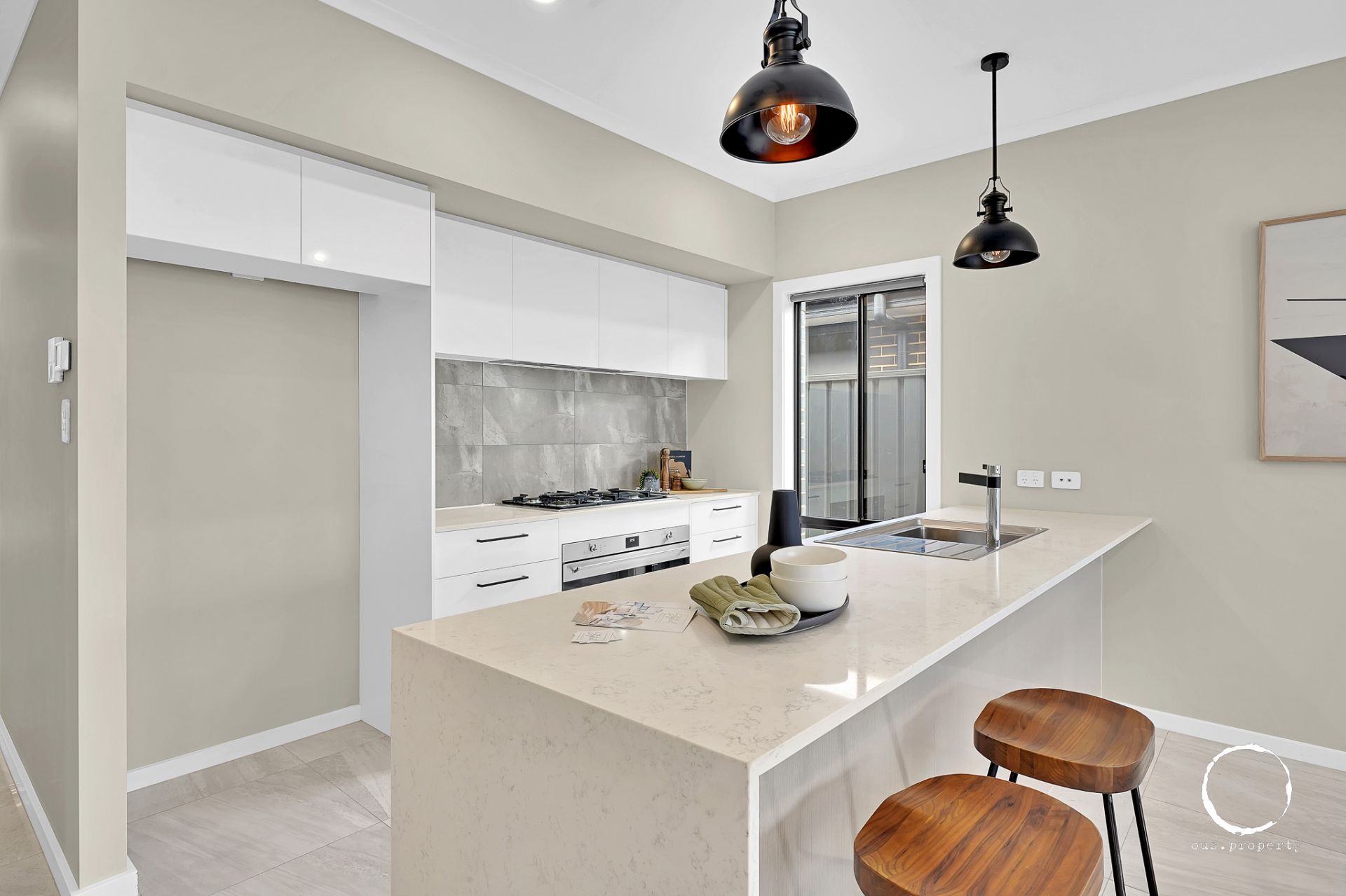 1A Farman Avenue, Hendon - Thumbnail 5