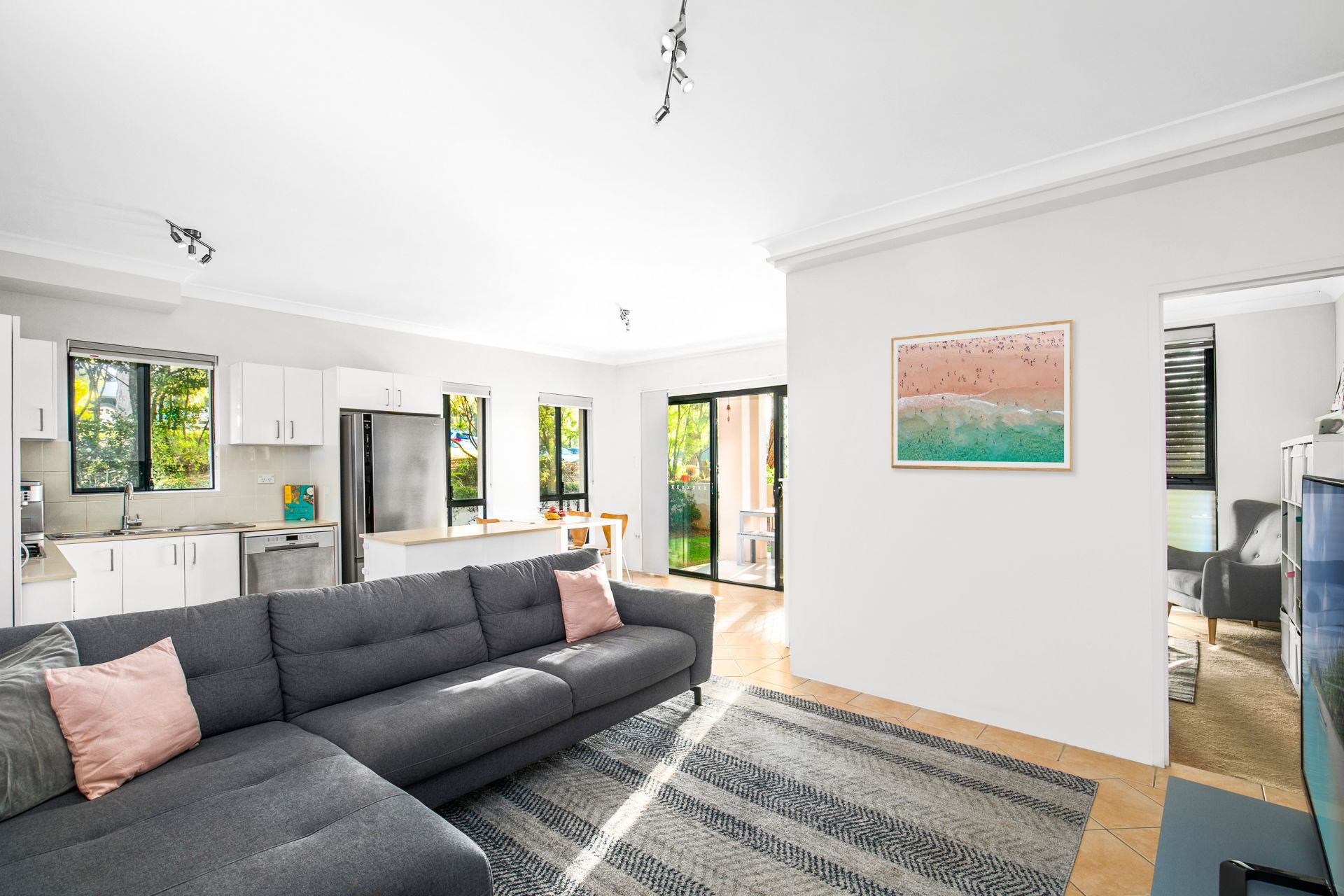 2/15 Premier Street, Gymea, Gymea - Thumbnail 3