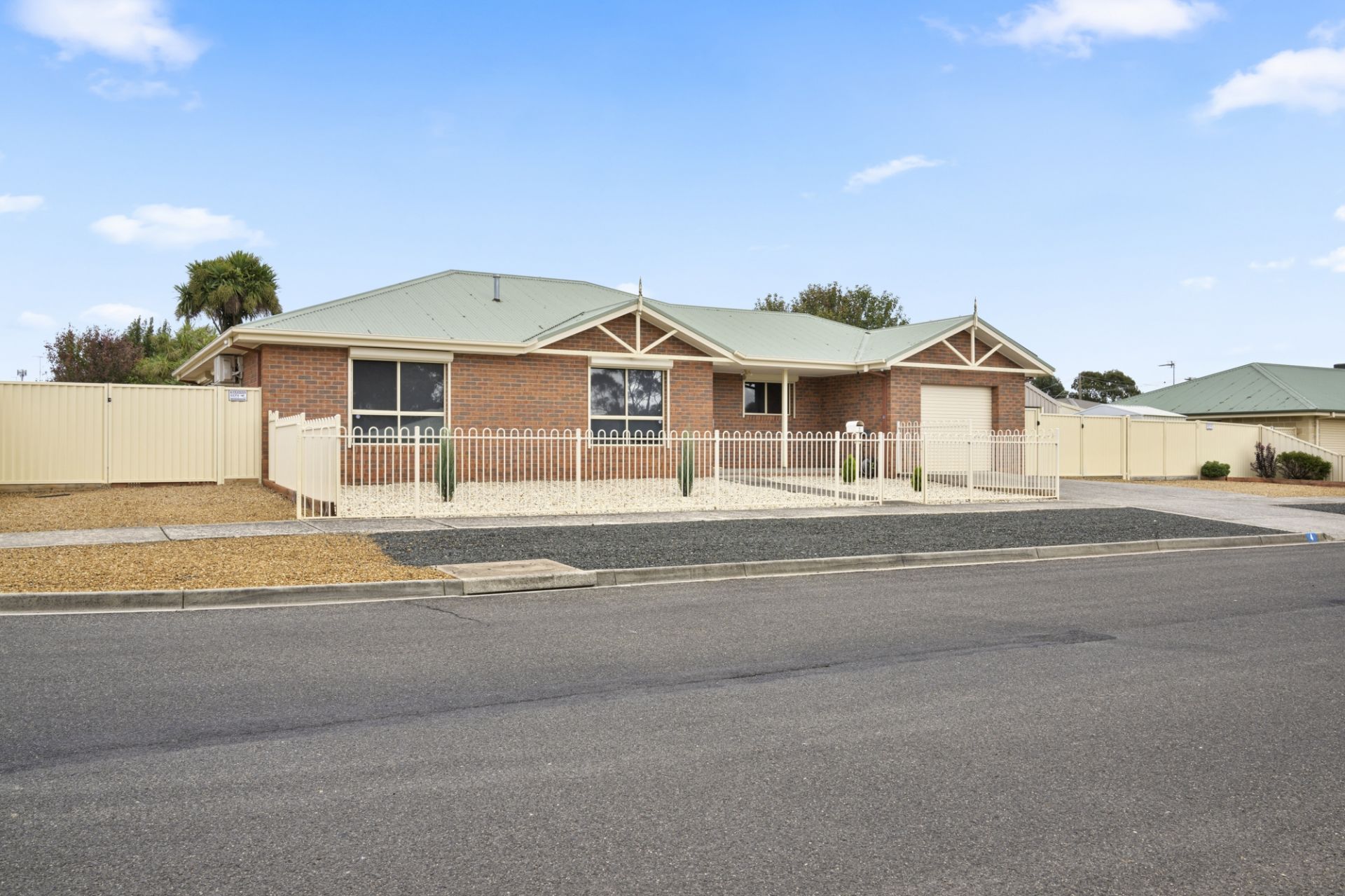 4 Mountview Drive, Sebastopol, Sebastopol - Thumbnail 4