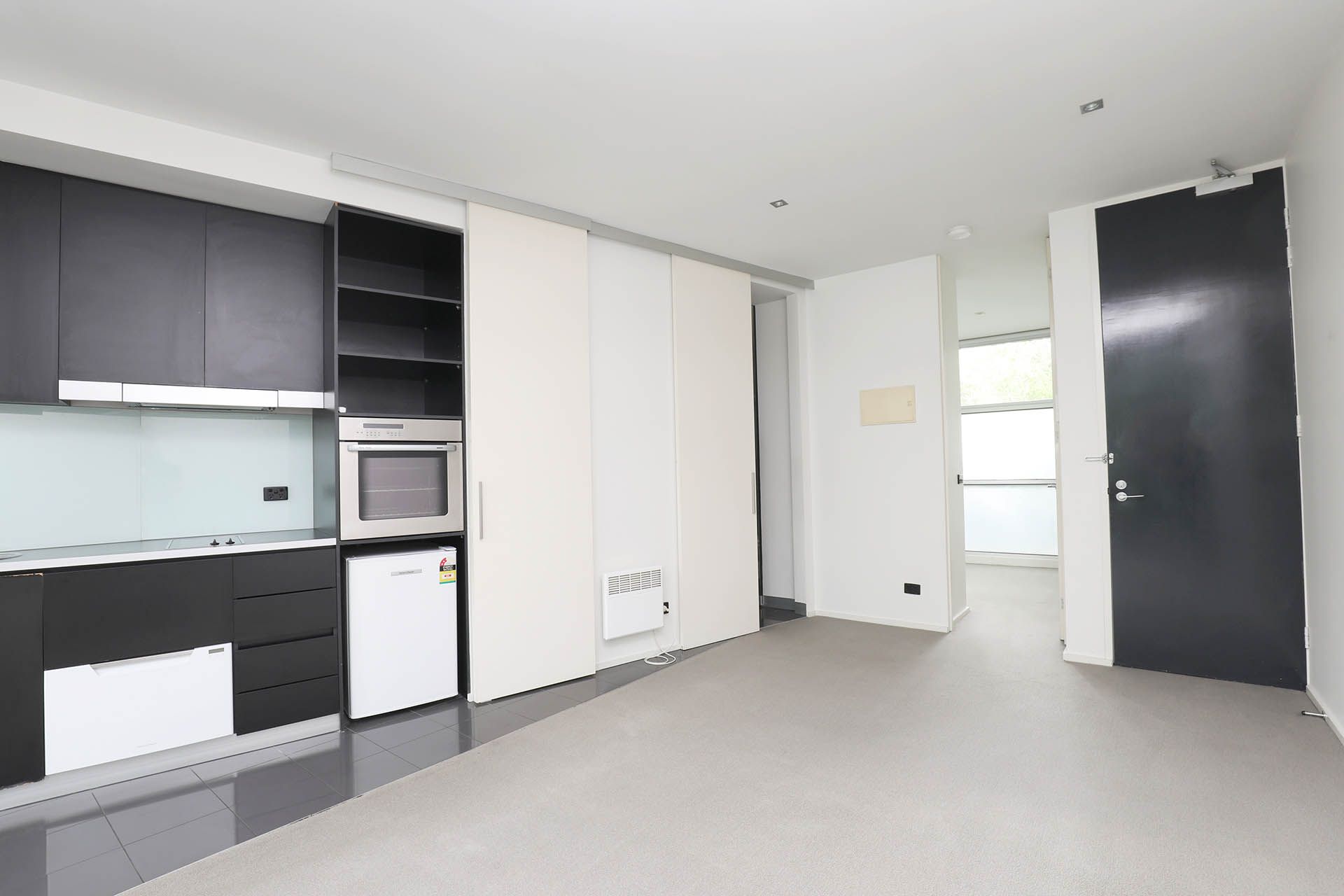 9/186 Barkly Street, St Kilda - Thumbnail 3