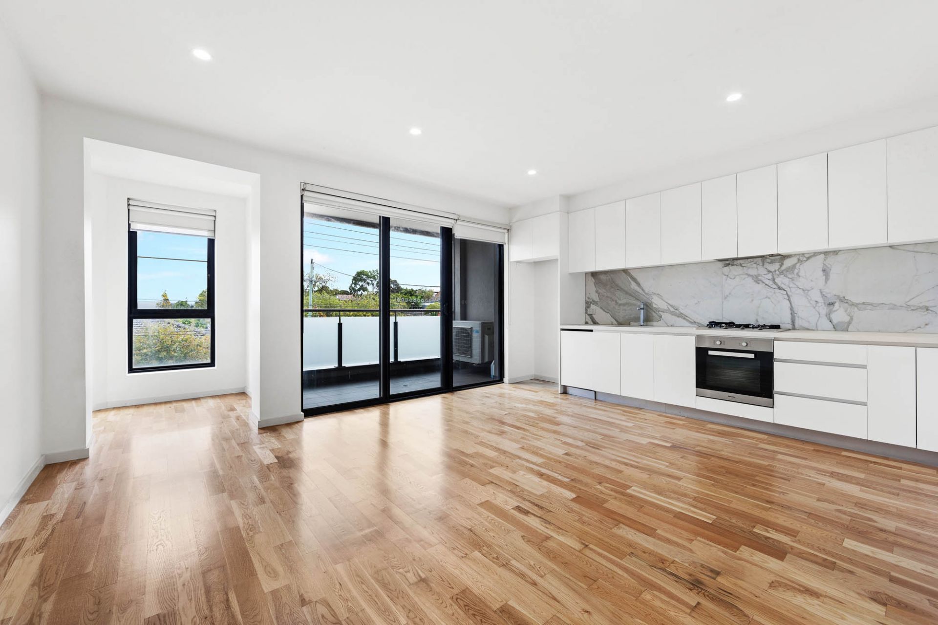 1/467C Hawthorn Road, Caulfield South - Thumbnail 2