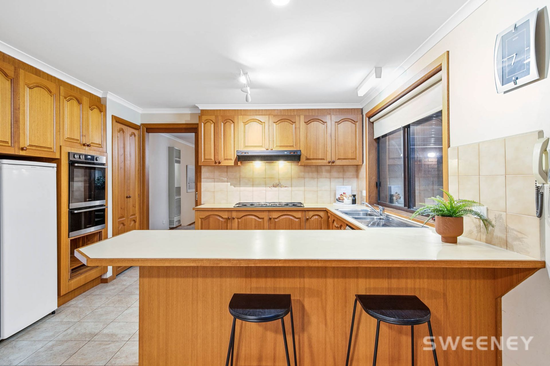 4 Clement Court, Altona Meadows - Thumbnail 6