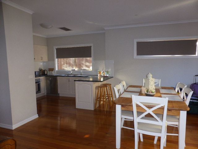 **Modern Townhouse and in a Fabulous Location**