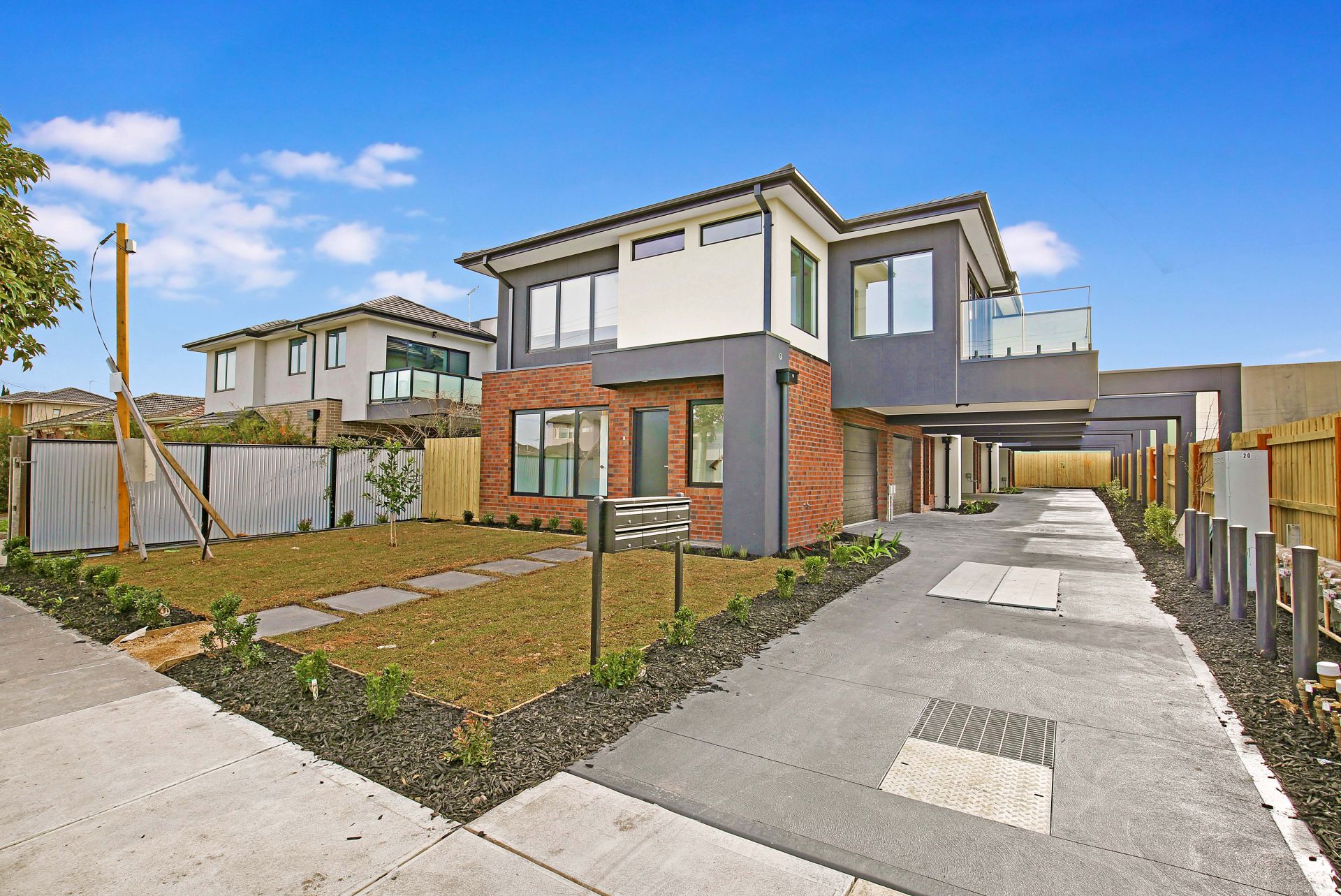 Live in Style: Modern Townhouses Designed for Comfort and Luxury
