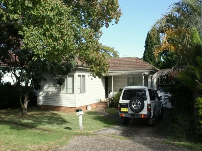 15 Wills Road, WOOLOOWARE