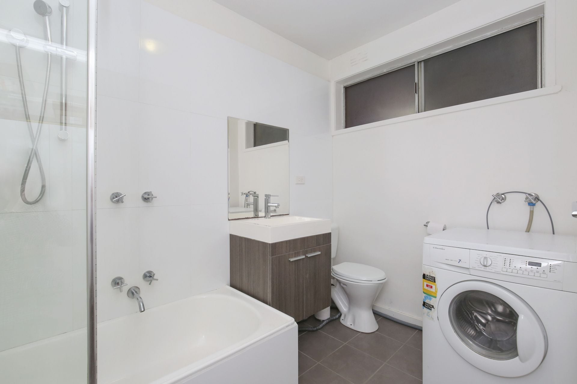 THE PERFECT PLACE TO CALL HOME *FIRST WEEK RENT FREE*