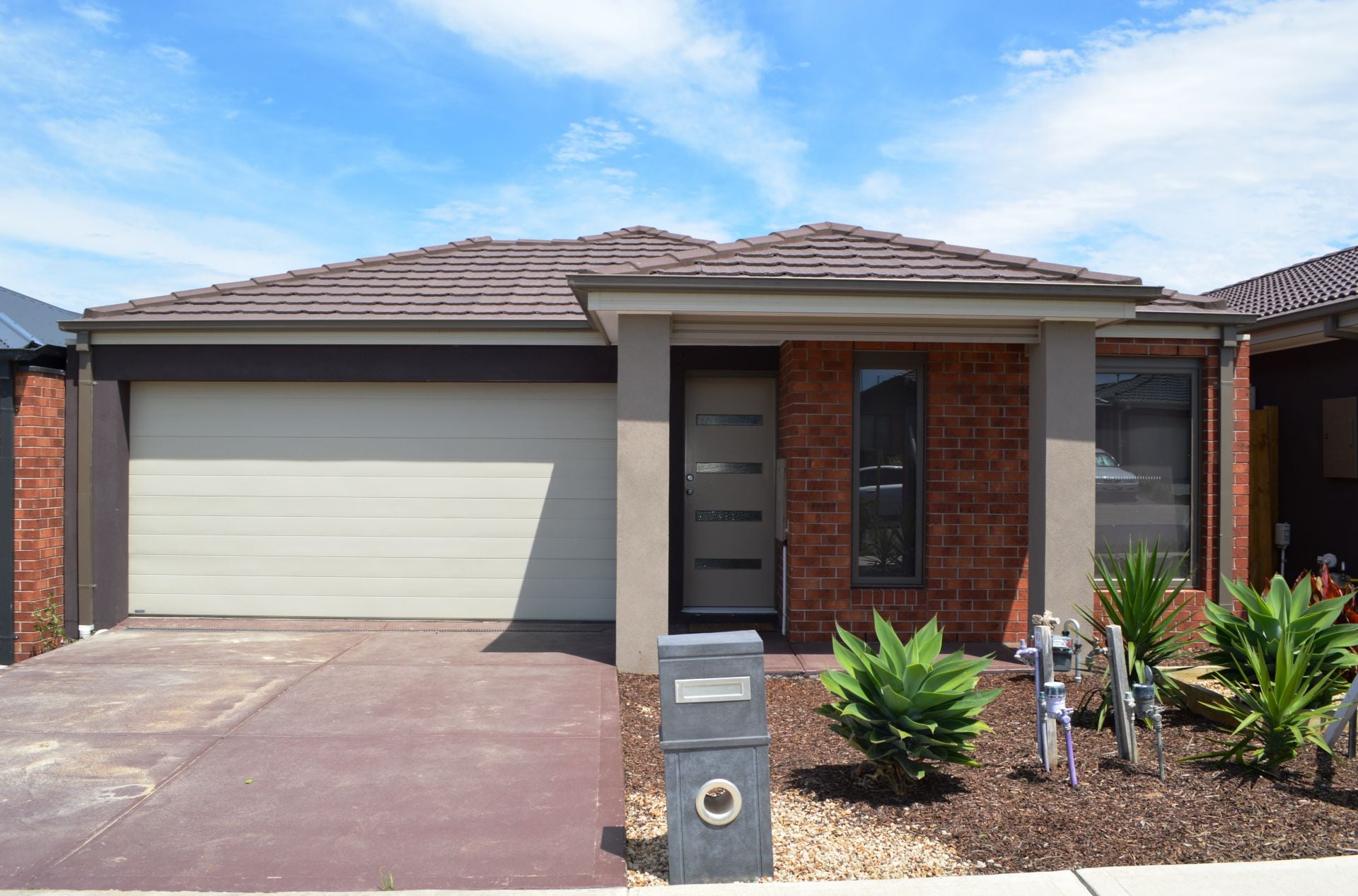 MODERN, AFFORDABLE & PERFECTLY LOCATED