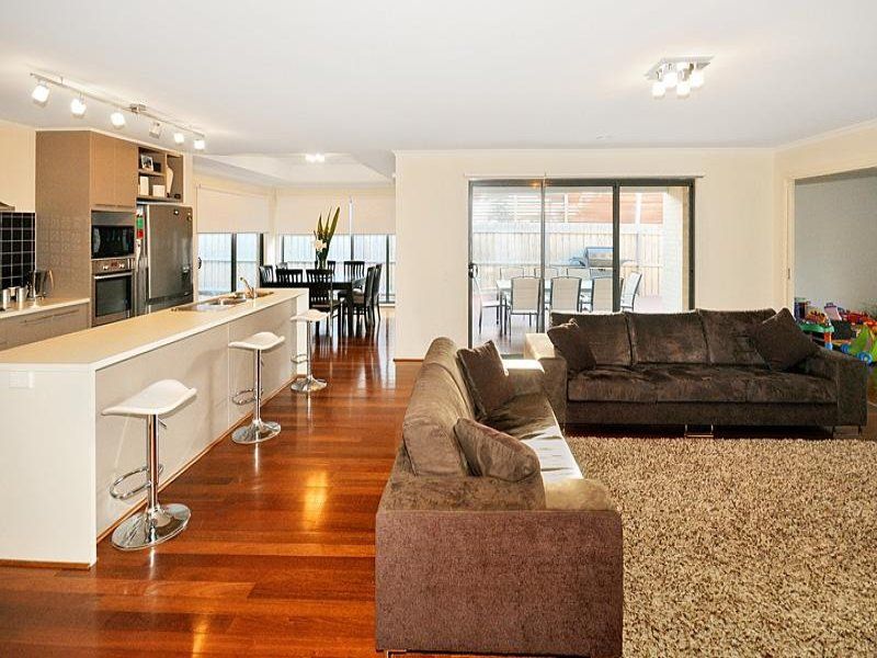 18 Furneaux Close BARWON HEADS VIC, Barwon Heads - Thumbnail 2