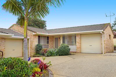 Sunny Villa Home With A Backyard