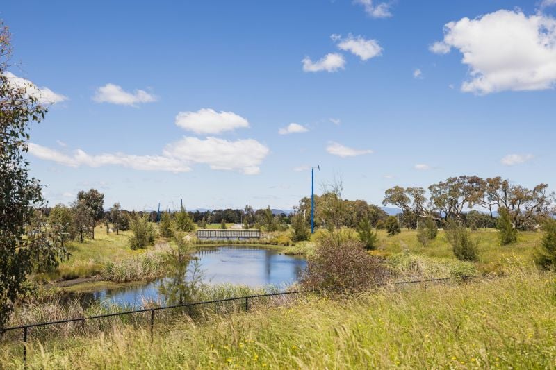 Real Estate For Sale 9 Verreaux Crescent Throsby , ACT