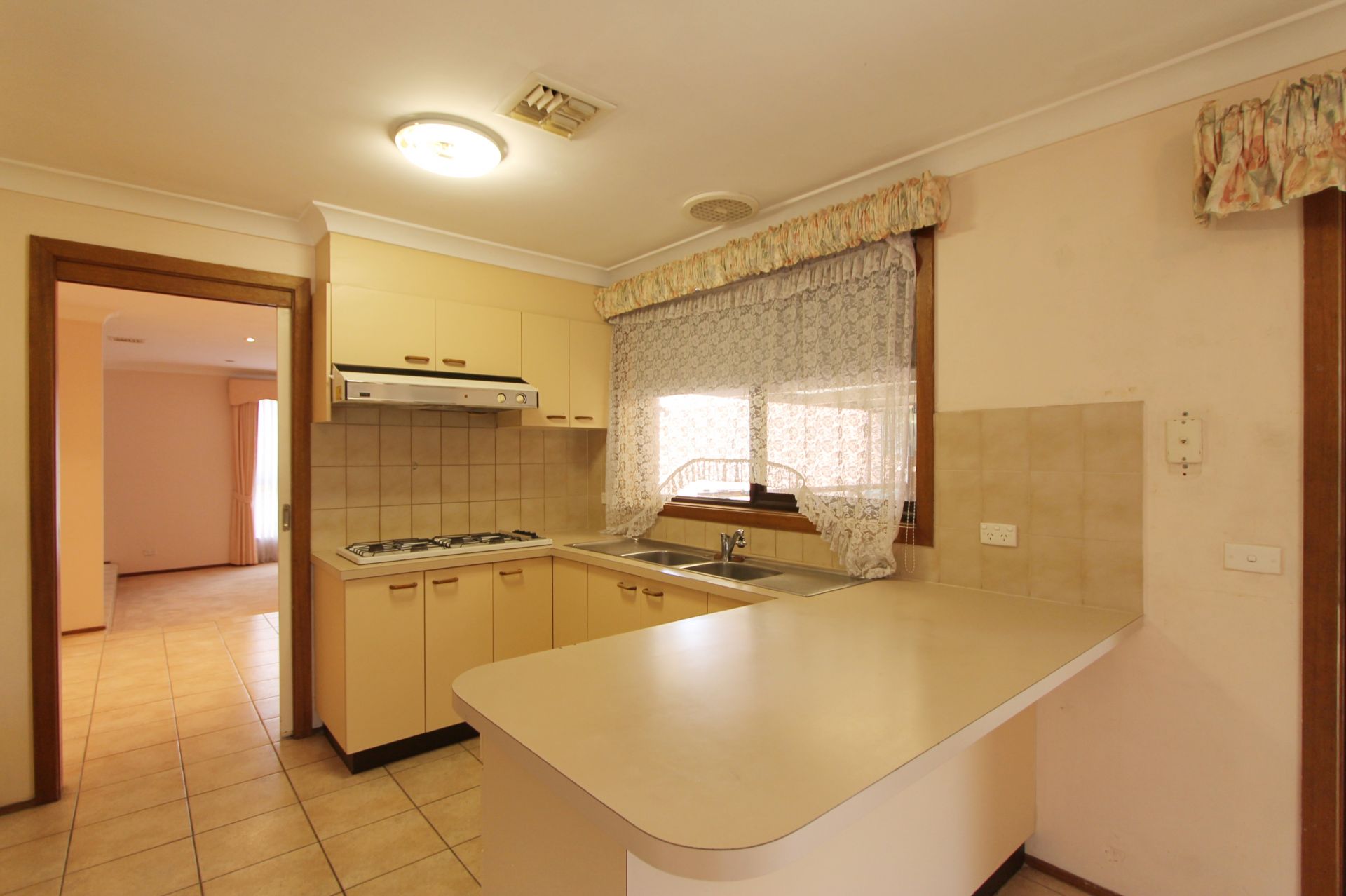 PERFECTLY LOCATED FAMILY HOME