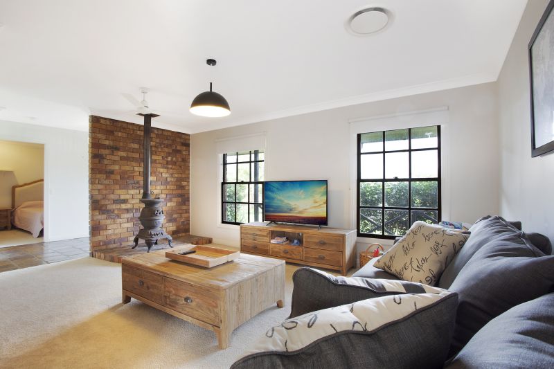 2 Echuca Court, Warana