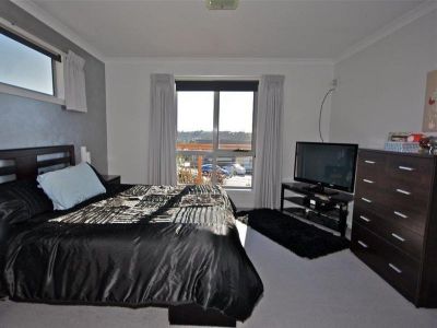 3
 
 
 
  
 
 
 2
 
 
 
  
 
 
 4
 
 
 
 
 
 
 
 1 Daydawn Court, ULVERSTONE TAS 7315, Ulverstone - Thumbnail 6