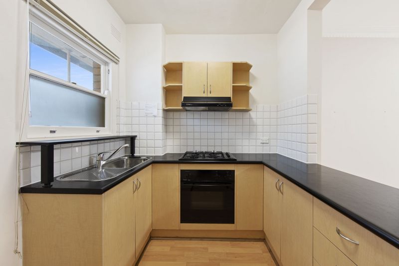 14/75 Queens Road, Melbourne - Thumbnail 3