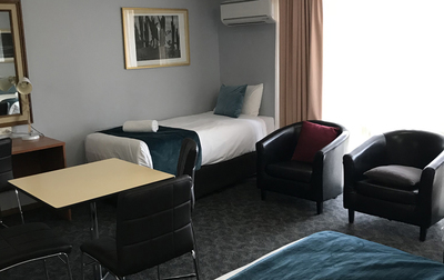 MOTEL LEASEHOLD FOR SALE - BUSY NEWELL HWY LOCATION - BEAUTIFUL PRESENTATION