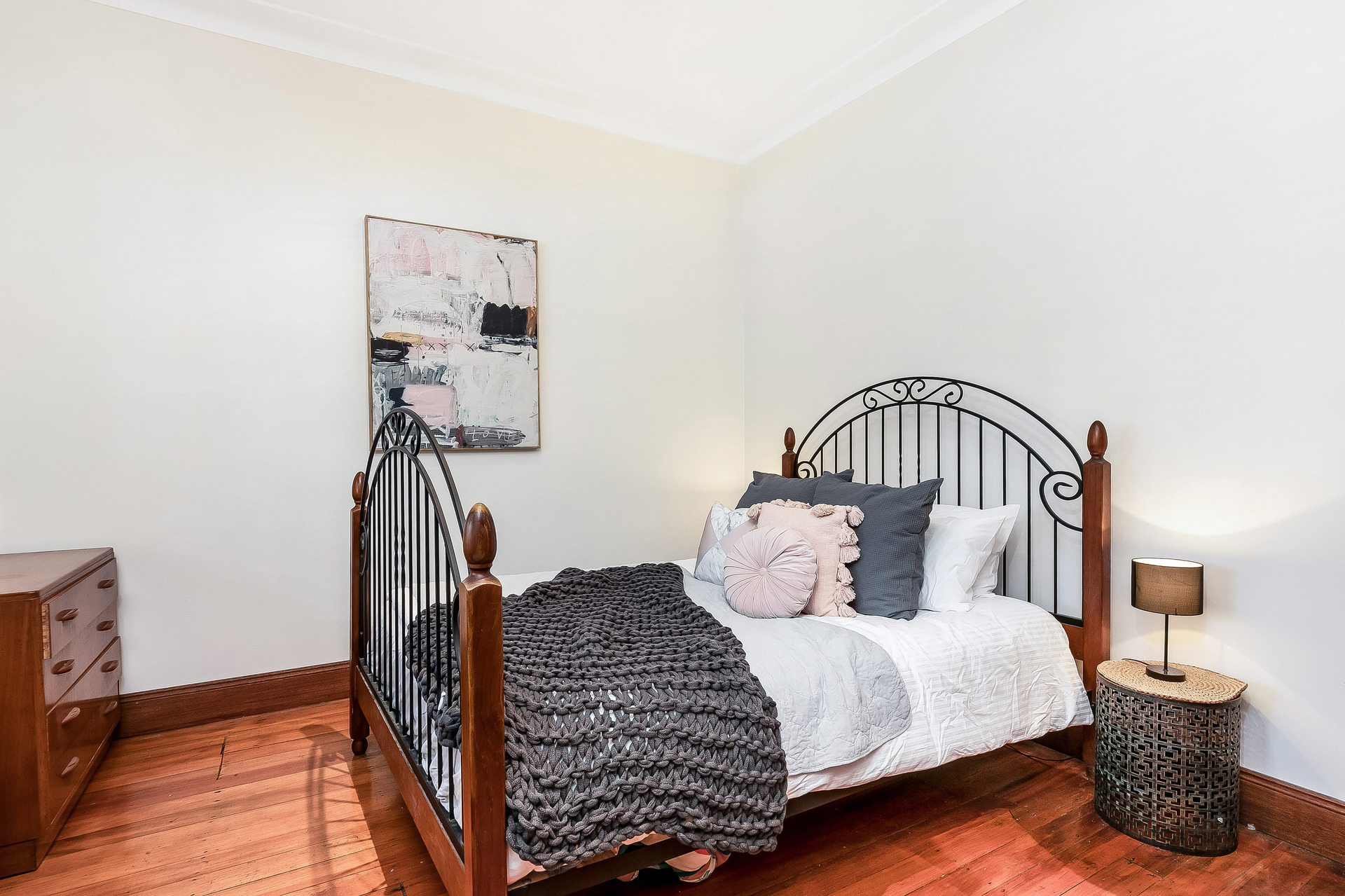 92 Silver Street, ST PETERS, St Peters - Thumbnail 5