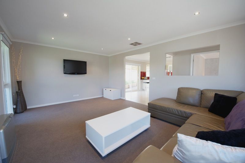 13 Witney Court, Bacchus Marsh - Thumbnail 8