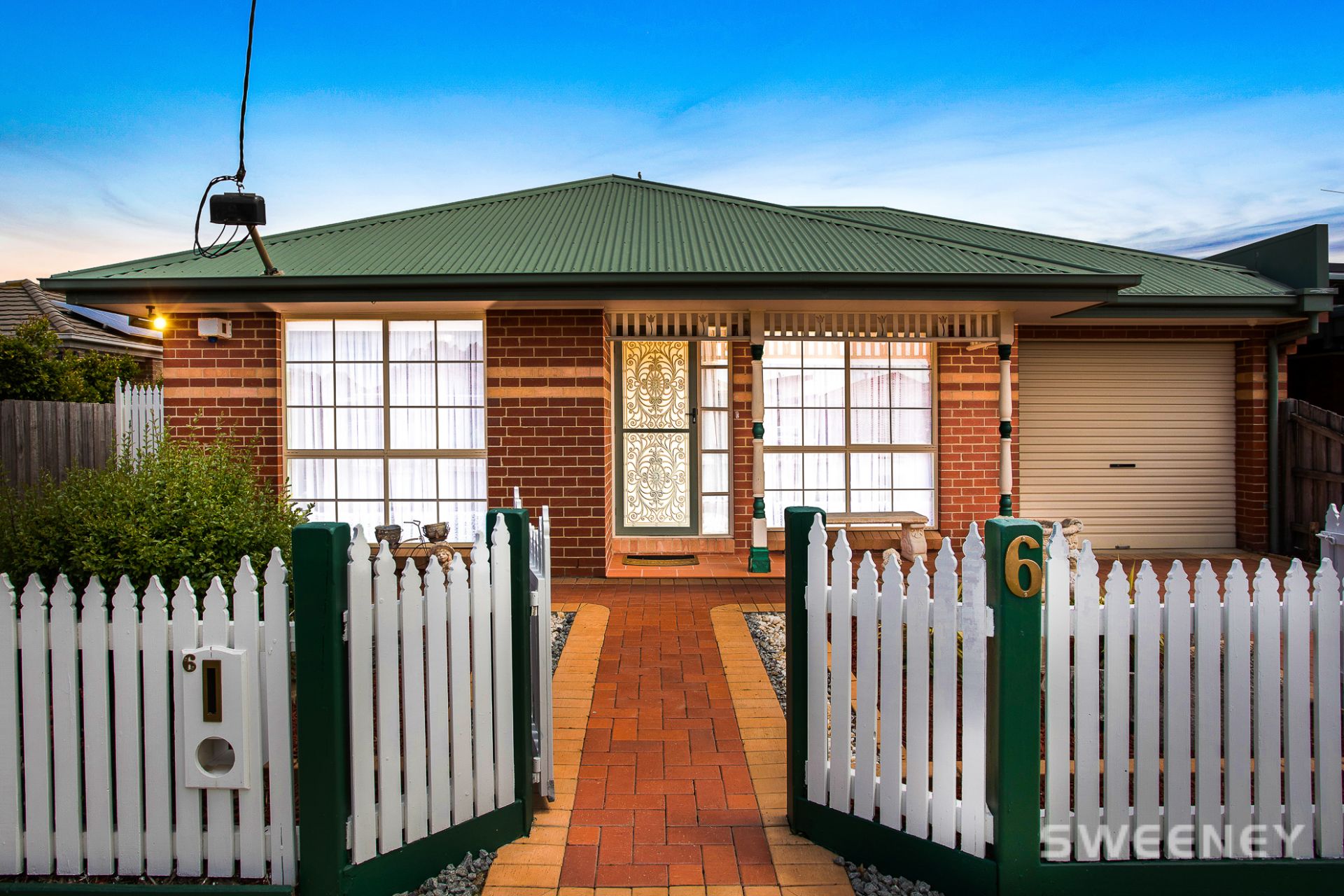 6 Dixon Court, Altona Meadows - Thumbnail 2
