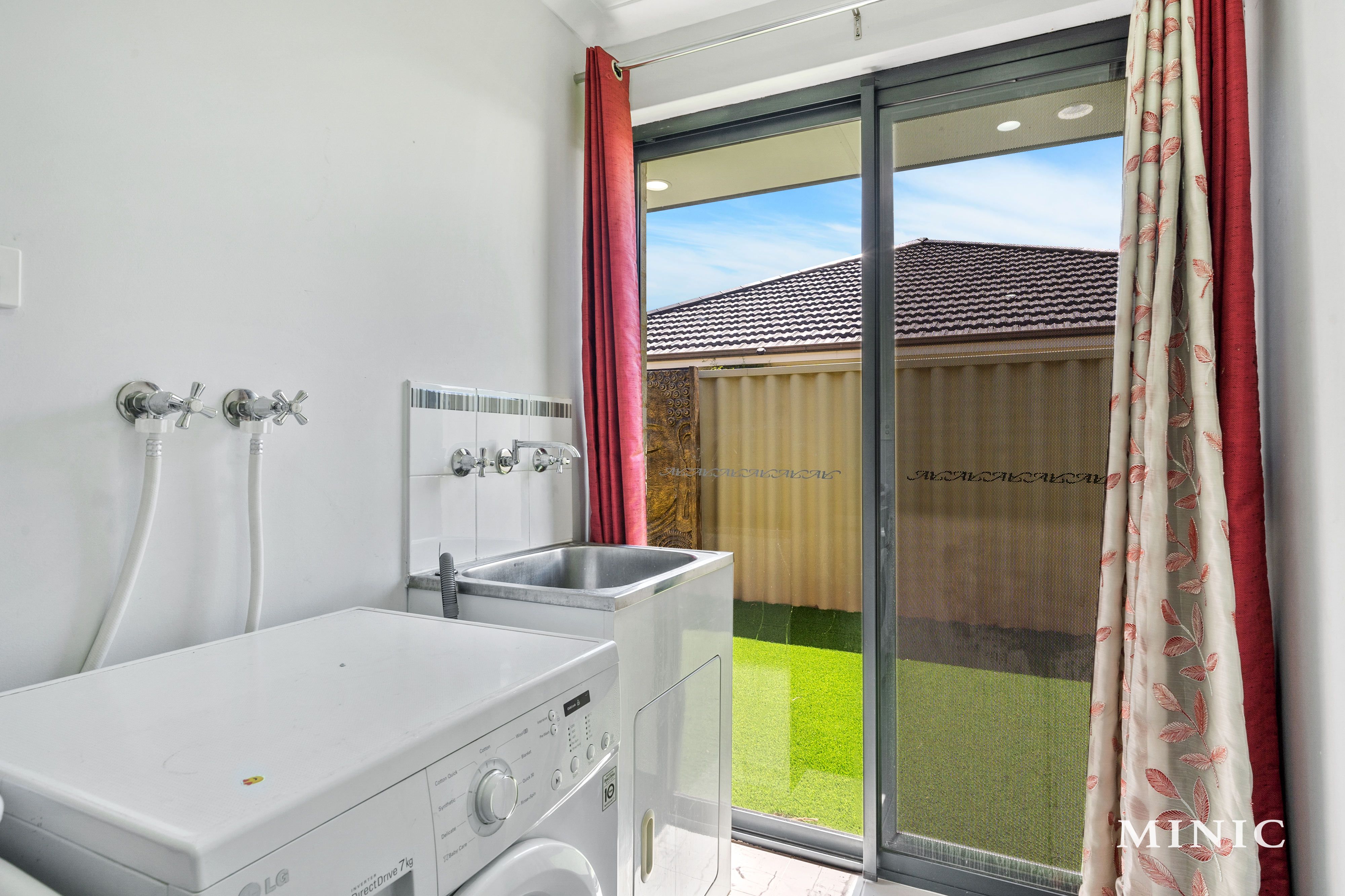 Real Estate For Sale 34 Goldfinch Bend Harrisdale , WA