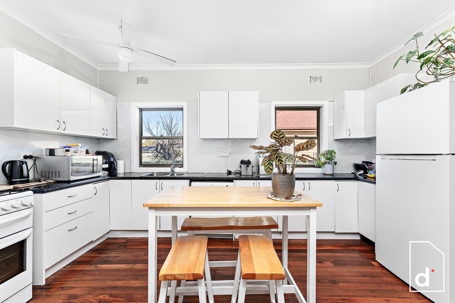 170 Princes Highway, Fairy Meadow NSW