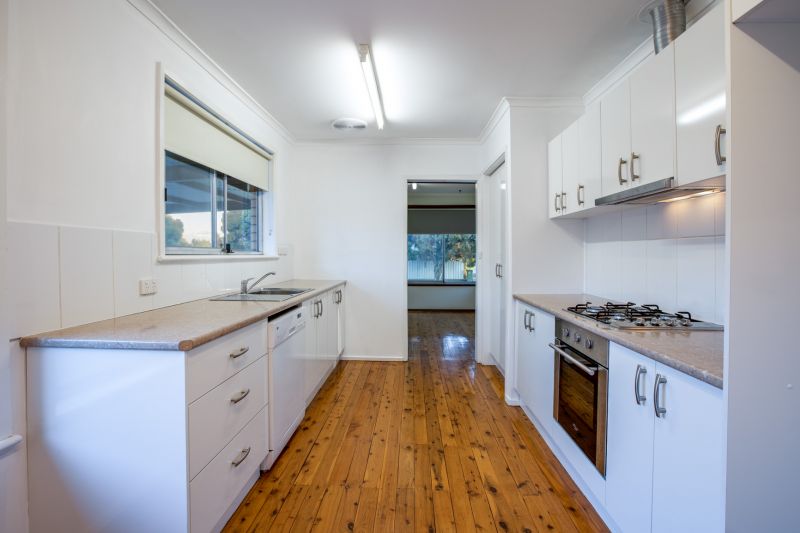 492 Parnall Street Lavington NSW, Lavington - Thumbnail 3