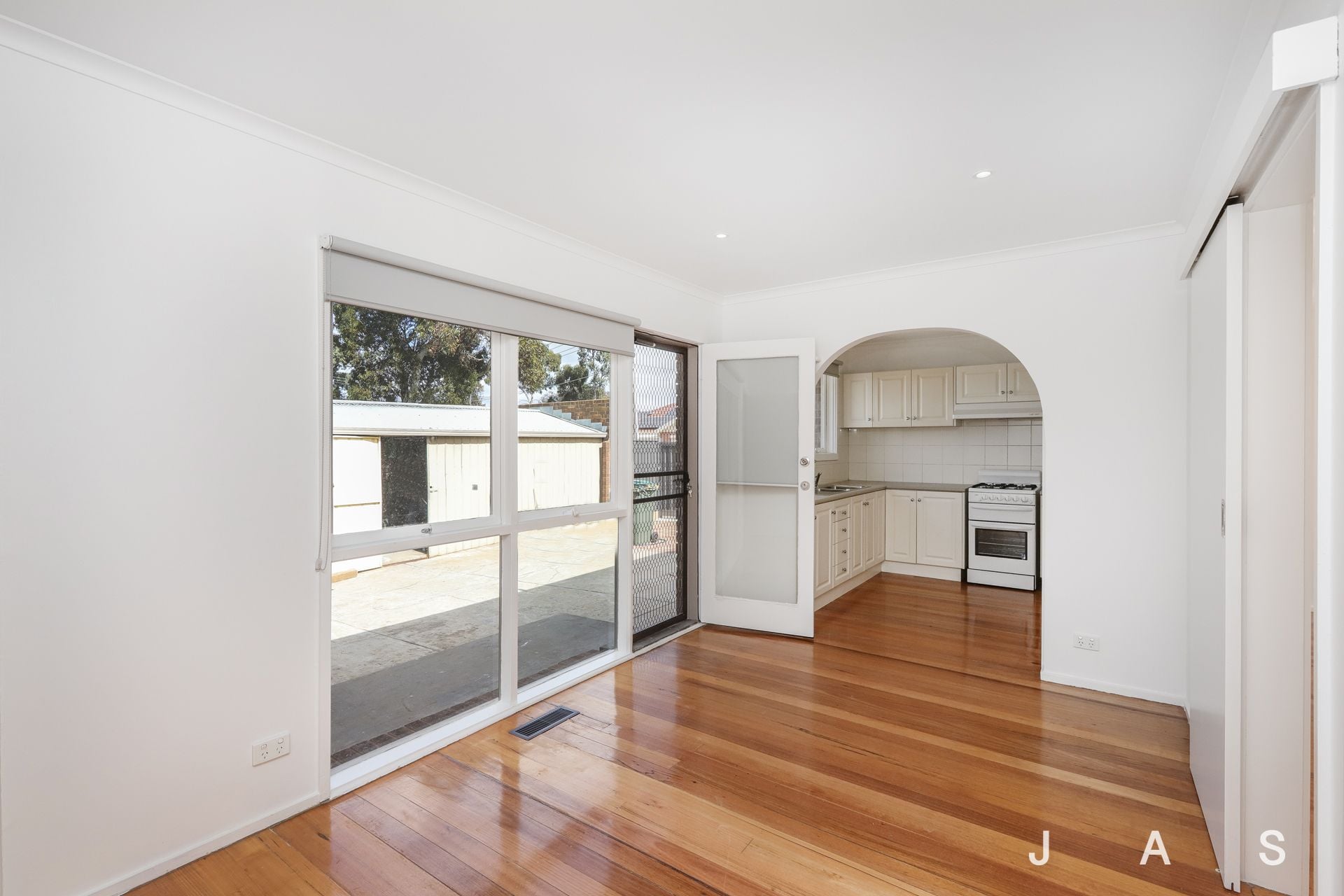 31 Gillespie Road St Albans VIC, St Albans - Thumbnail 6