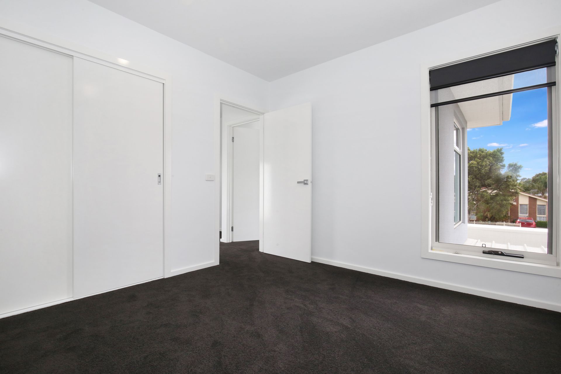 BRAND NEW TOWNHOUSE STYLISH AND SOPHISTICATED