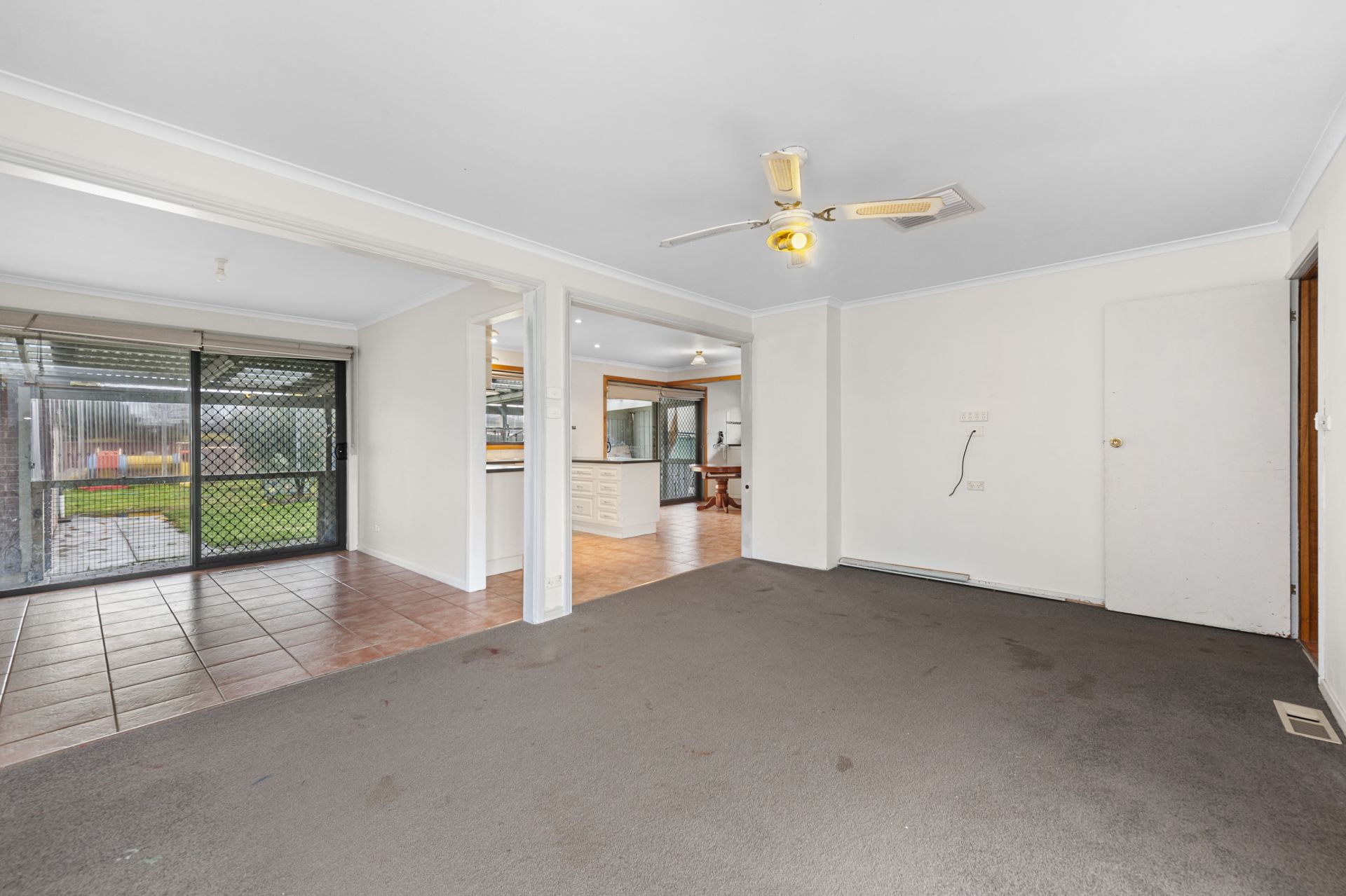 13 Sidbury Avenue, Wendouree, Wendouree, Wendouree - Thumbnail 4