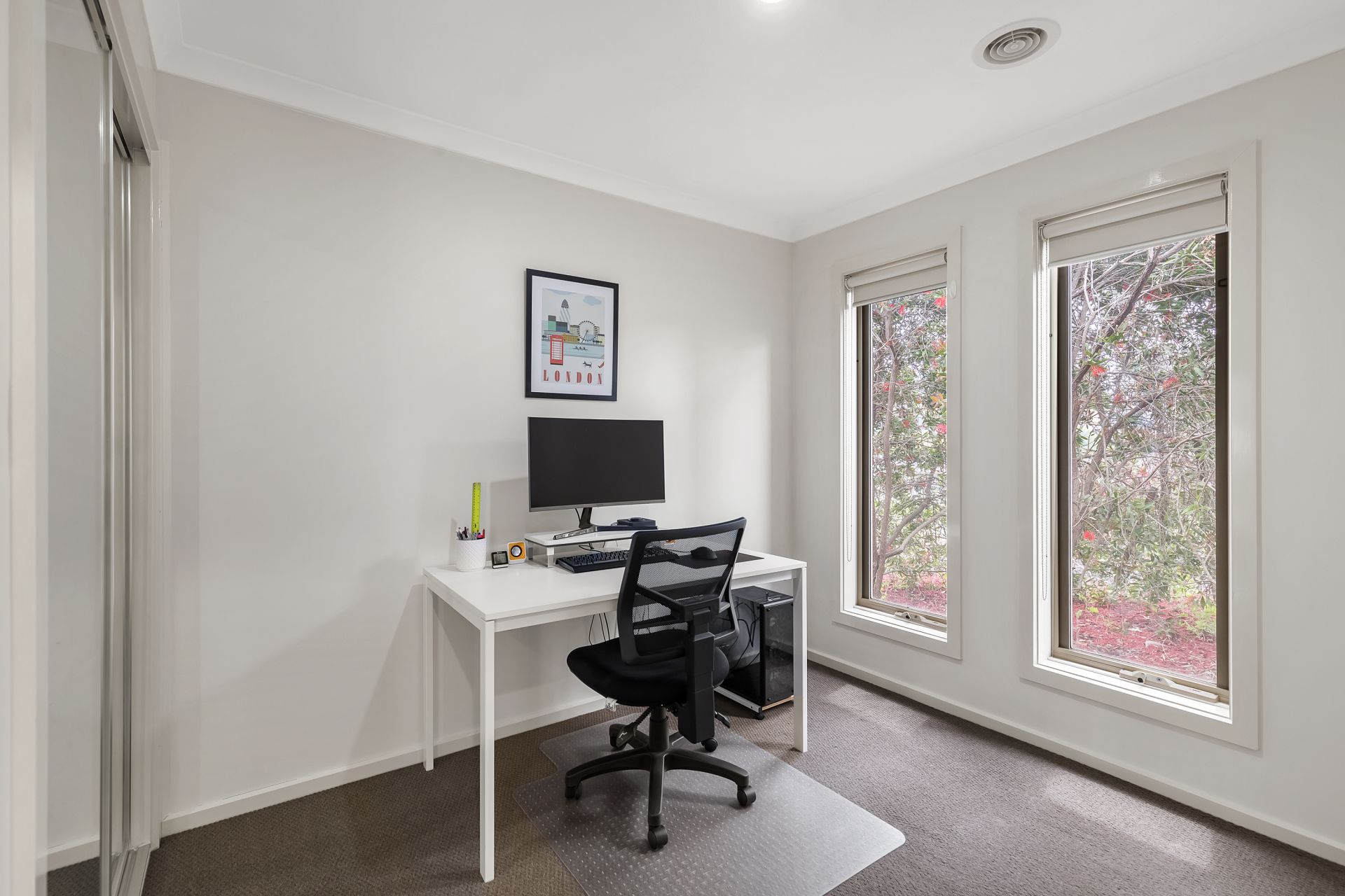 250 The Lakes Boulevard South Morang, South Morang - Thumbnail 7
